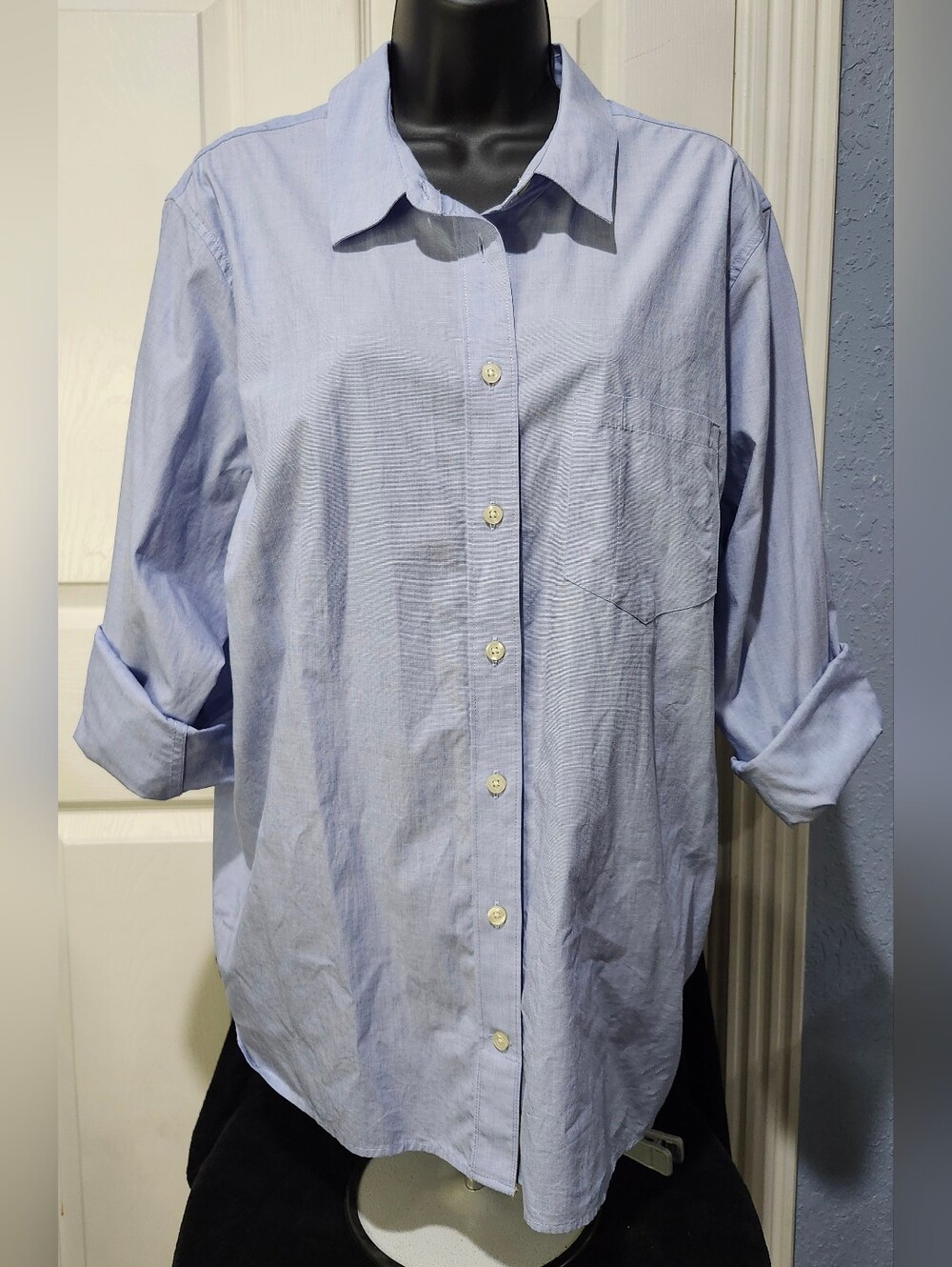 Duluth Trading Co Women's Light Blue Button Down Size 1X